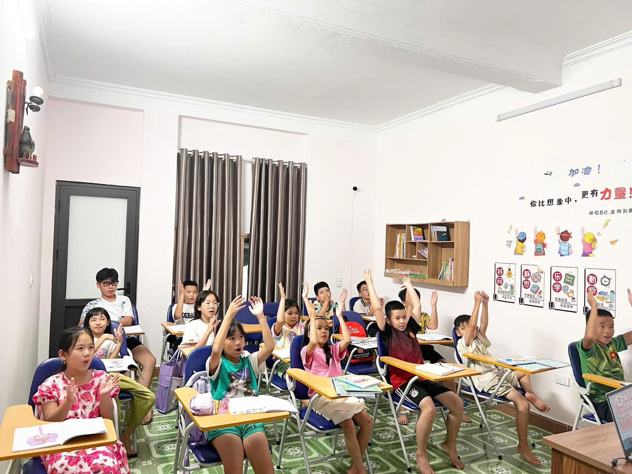 LỚP GIAO TIẾP CƠ BẢN- TRUNG CẤP- CA0 CẤP (GIÁO TRÌNH HÁN NGỮ MSUTONG)