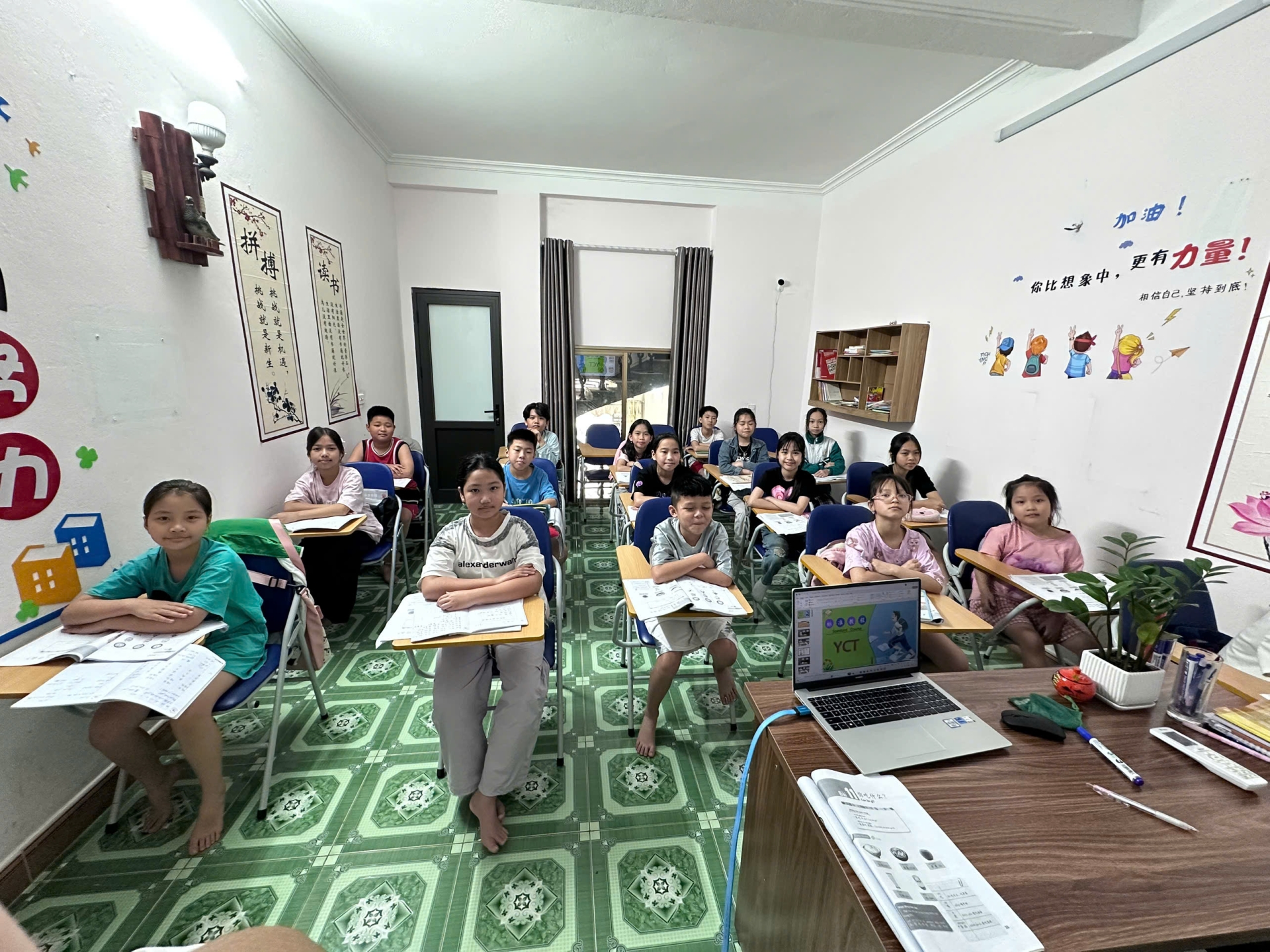LỚP GIAO TIẾP CƠ BẢN- TRUNG CẤP- CA0 CẤP (GIÁO TRÌNH HÁN NGỮ MSUTONG)
